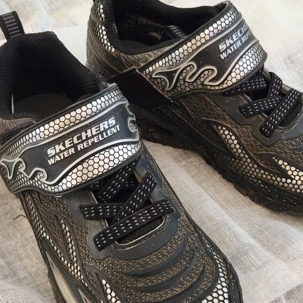 Boys Black Skecher Water Repellent Size 2.5